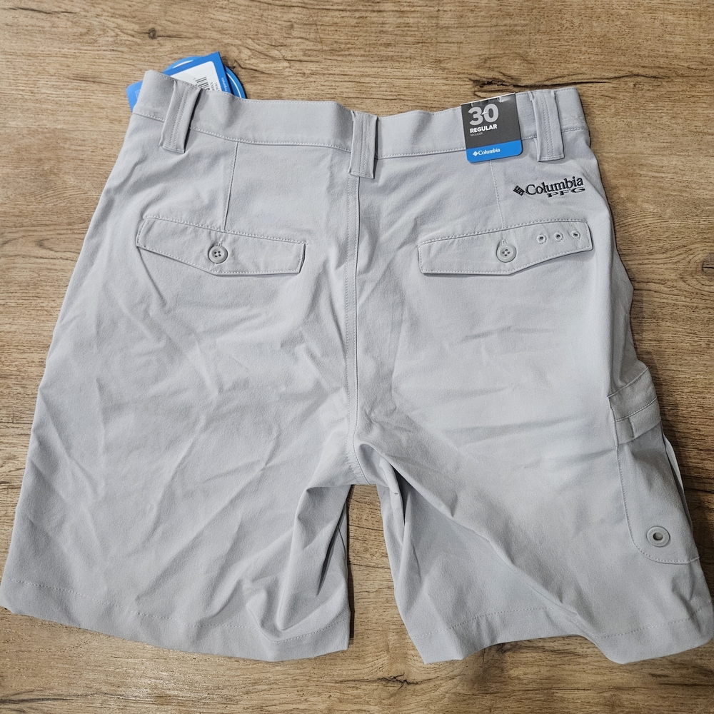 Columbia Men's Gray Shorts
